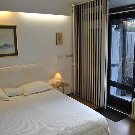 Red Rose Bed & Breakfast